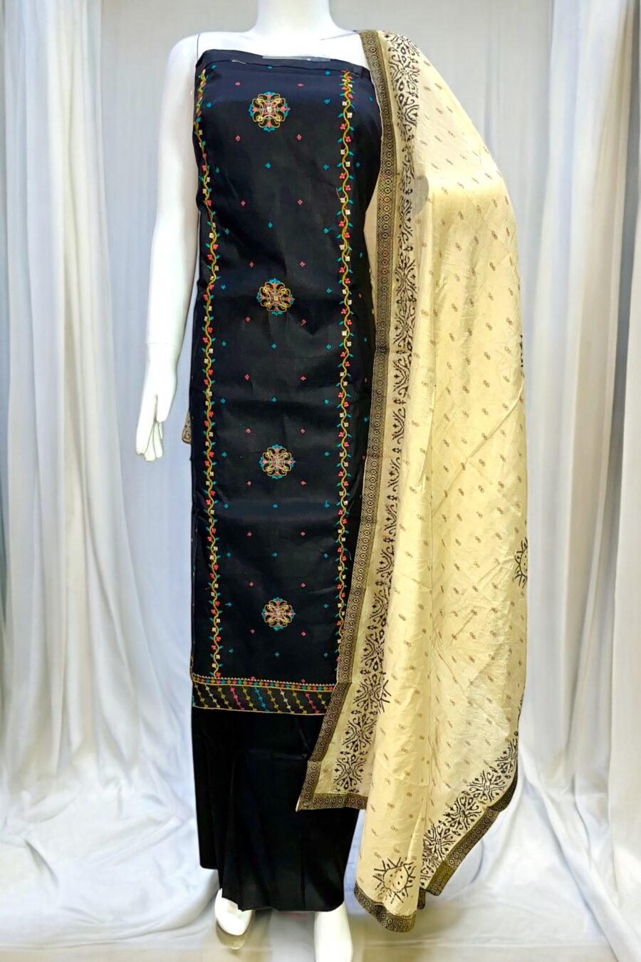 Premium Pure Cotton Suit with Muslin Dupatta in Black and Beige – Unstitched 3-Piece Set